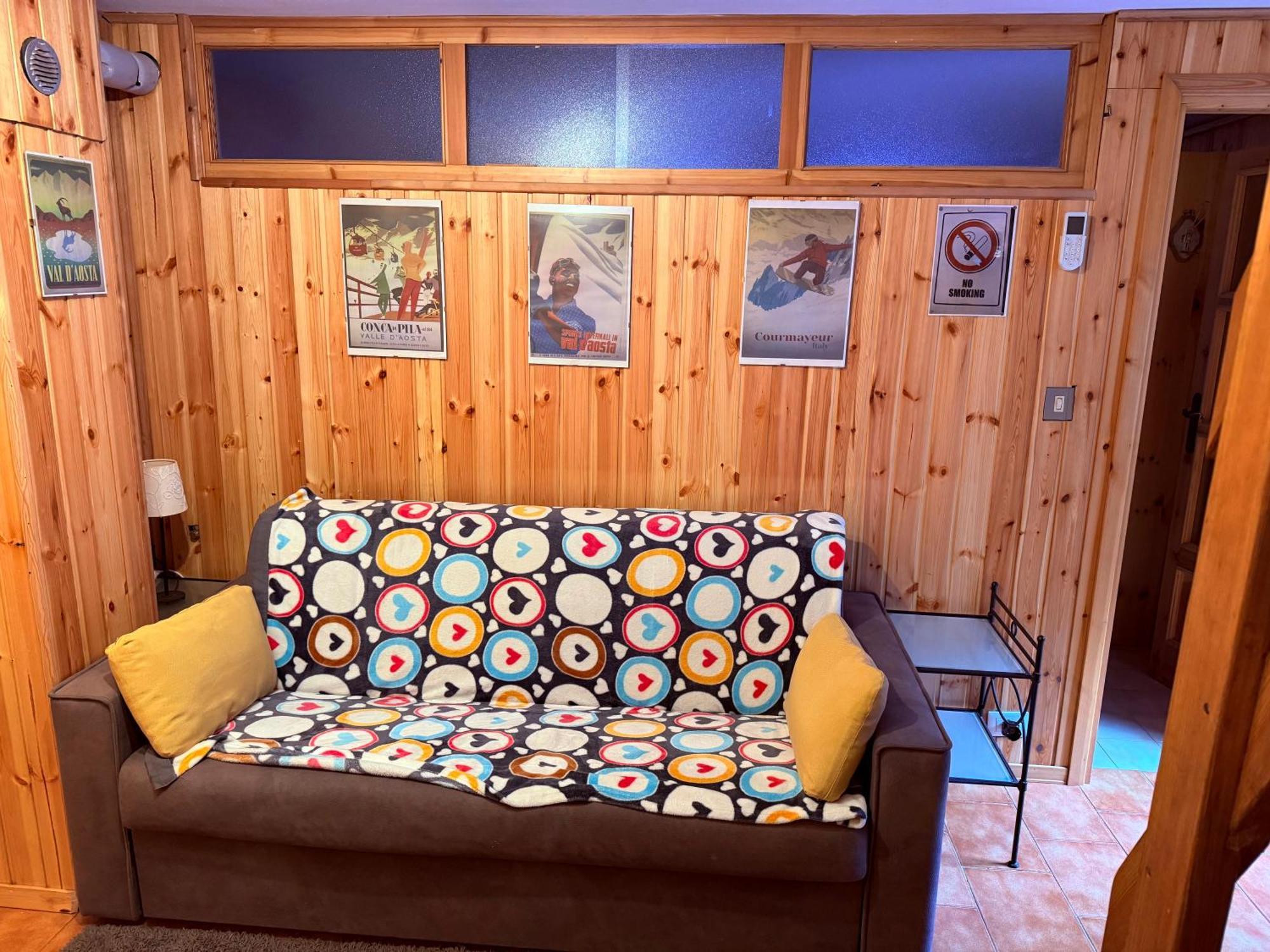 Casa Vacanze Nora Chamois Exterior photo