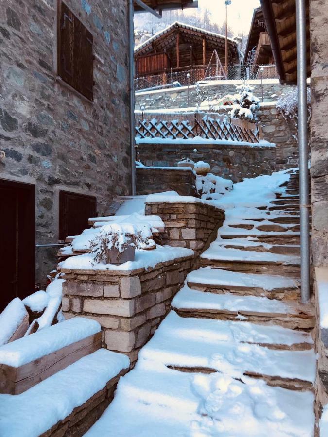 Casa Vacanze Nora Chamois Exterior photo