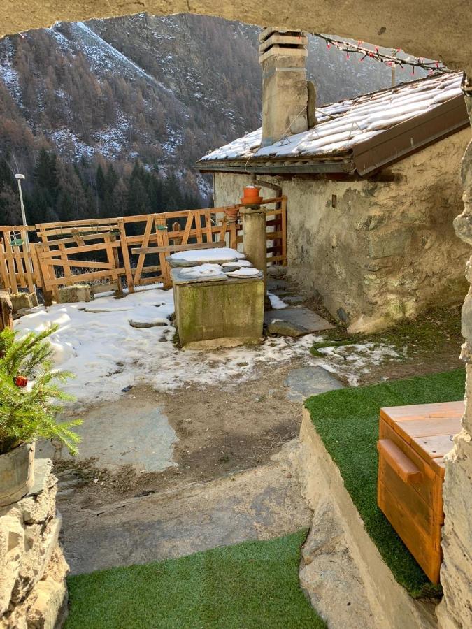 Casa Vacanze Nora Chamois Exterior photo